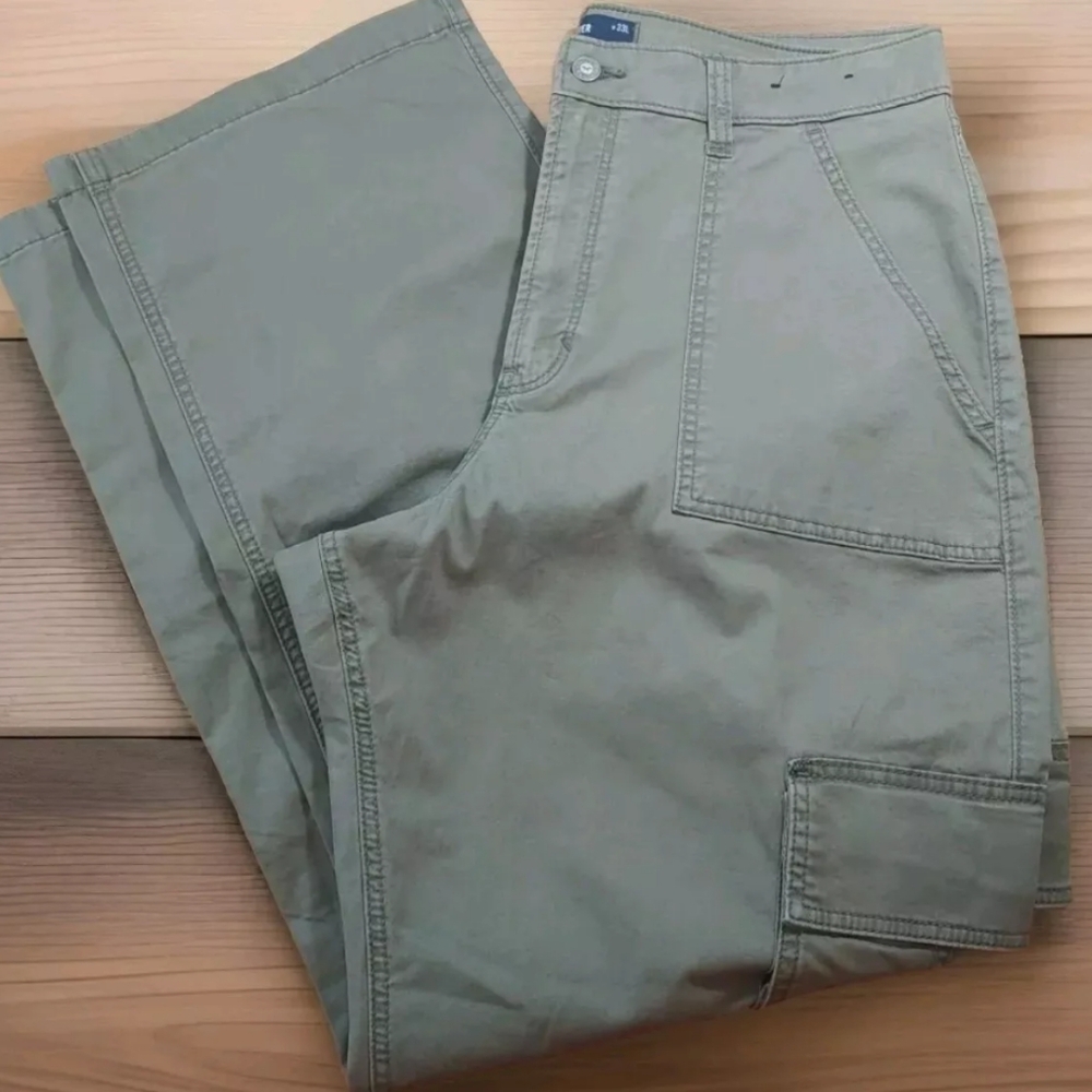 Hollister Ultra High Rise Baggy Dad Cargo Pants Woman 16 Long Drab Green Grunge - Picture 8 of 8
